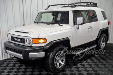 TOYOTA FJ CRUISER, 2014