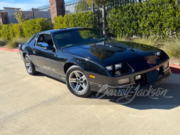 CHEVROLET CAMARO IROC-Z, 1987