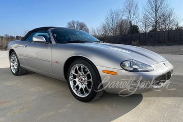 Jaguar Xkr, 2001