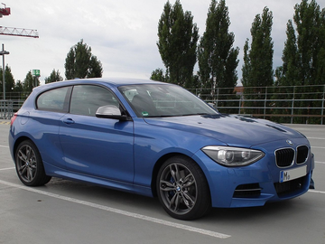 BMW 118i (F20) specs