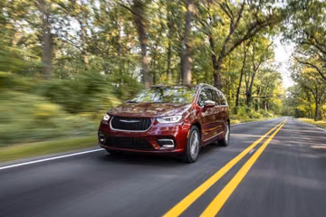 Chrysler Pacifica AWD specs