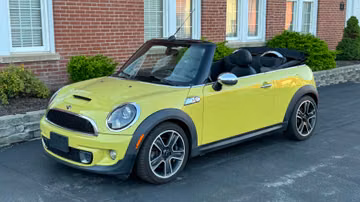 Mini Cooper S Convertible, 2011