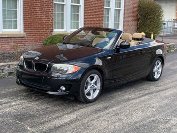 BMW 128i Convertible, 2013