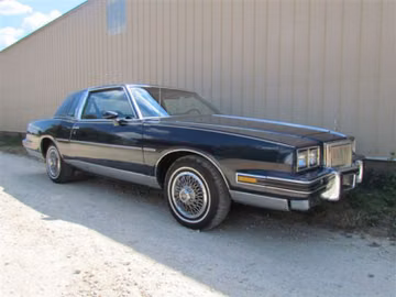 Pontiac Grand Prix Brougham, 1982