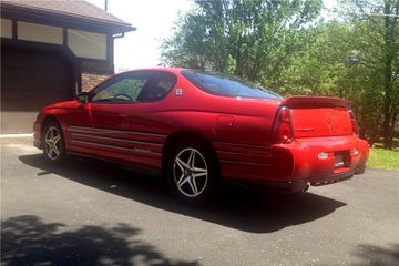 CHEVROLET MONTE CARLO DALE EARNHARDT JR. EDITION, 2004