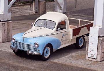 Peugeot 203 Camionnette Bâchée, 1955