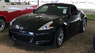 Nissan 370Z Touring Roadster, 2010