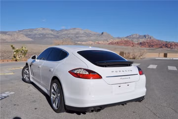 Porsche Panamera S, 2012