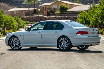 BMW 750i, 2008