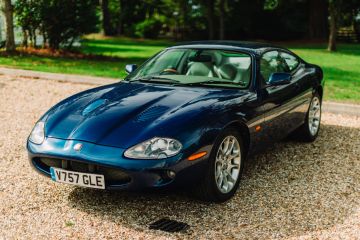 Jaguar XKR Coupe, 1999