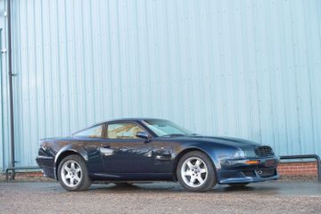 Aston Martin Vantage Coupé, 1995 год