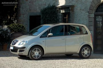Lancia Musa (S2 1.9) specs