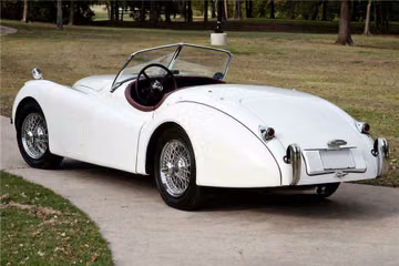 JAGUAR XK 120 ROADSTER, 1954