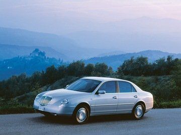 Lancia Thesis 3.0 V6 specs