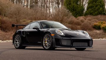 Porsche 911 GT2 RS Weissach Package, 2018