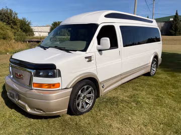 GMC Savana Explorer Conversion Van, 2017