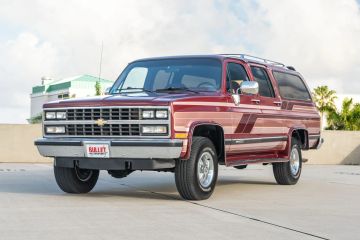 Chevrolet Suburban, 1990