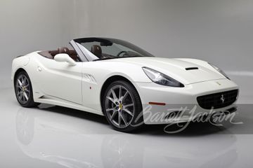 FERRARI CALIFORNIA CONVERTIBLE, 2011