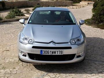 Citroen C5 HDi 135 FAP specs