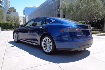 TESLA MODEL S 75, 2016