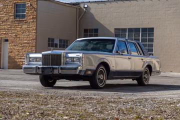Lincoln Town Car Signature Series, 1987