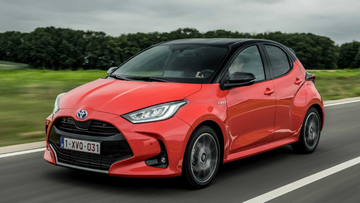 Toyota Yaris 1.5 Hybrid 115 specs