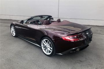 ASTON MARTIN VANQUISH VOLANTE, 2015