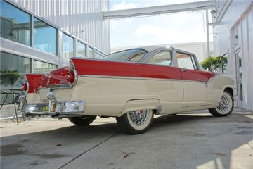 FORD CROWN VICTORIA, 1955