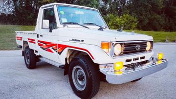 Toyota Land Cruiser Pickup, 1997