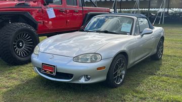 Mazda Miata Convertible, 2004