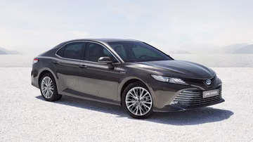 Toyota Camry Hybrid specs
