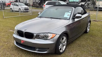 BMW 128i Convertible, 2010