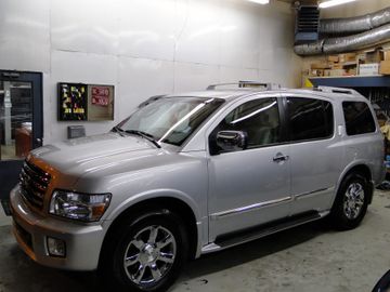Infiniti QX 56, 2005