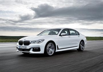 BMW 750Li (G12) specs