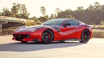 Ferrari F12tdf, 2017