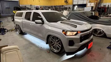 Chevrolet Colorado Custom Pickup, 2023