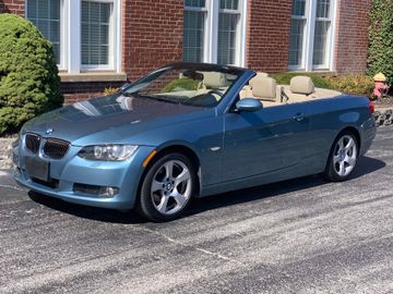 BMW 328i Convertible, 2009