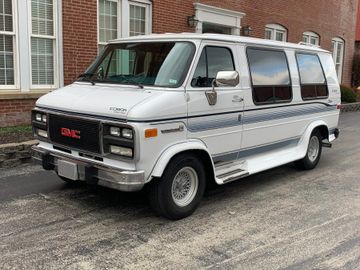GMC G2500 Conversion Van, 1995
