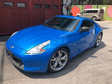 Nissan 370Z Convertible, 2009