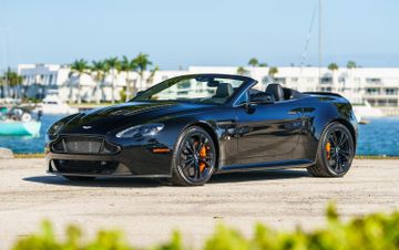Aston Martin V12 Vantage S Roadster, 2017