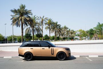 Range Rover Full Body Repaint in Custom Color by DEIZ GARAGE
