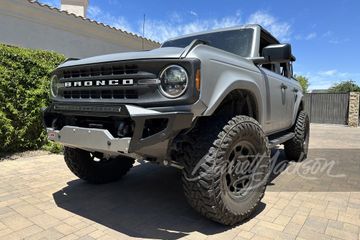 FORD BRONCO CUSTOM SUV, 2021