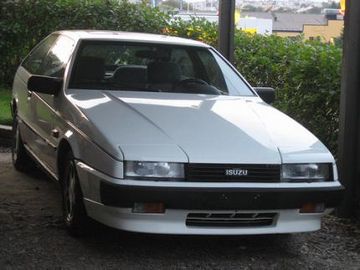 Isuzu Piazza Turbo specs