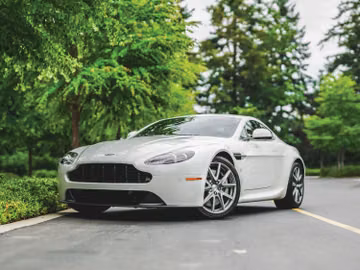 Aston Martin V8 Vantage Coupe, 2013