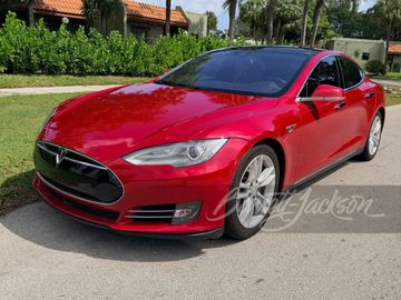 TESLA MODEL S, 2015