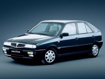 Lancia Delta 1.6 IE (Mk II) specs