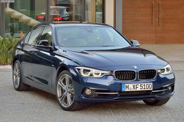 BMW 320i xDrive (F30) specs