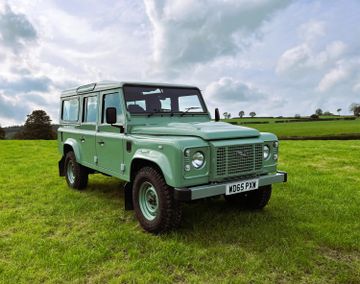 Land Rover Defender 110 Heritage Edition - 700 Miles, 2016