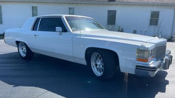 Cadillac Deville, 1982
