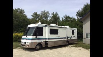 Ford Southwind Motorhome, 1998